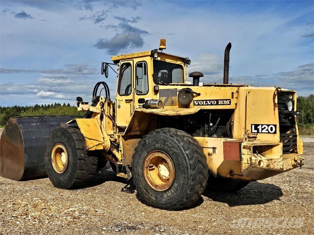Volvo BM L120 Kolesové nakladače