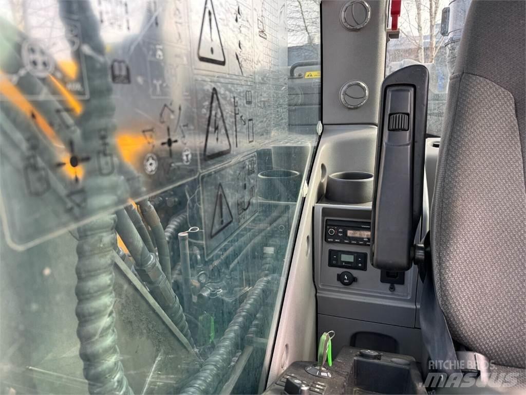 Volvo EC 140 EL Pásové rýpadlá