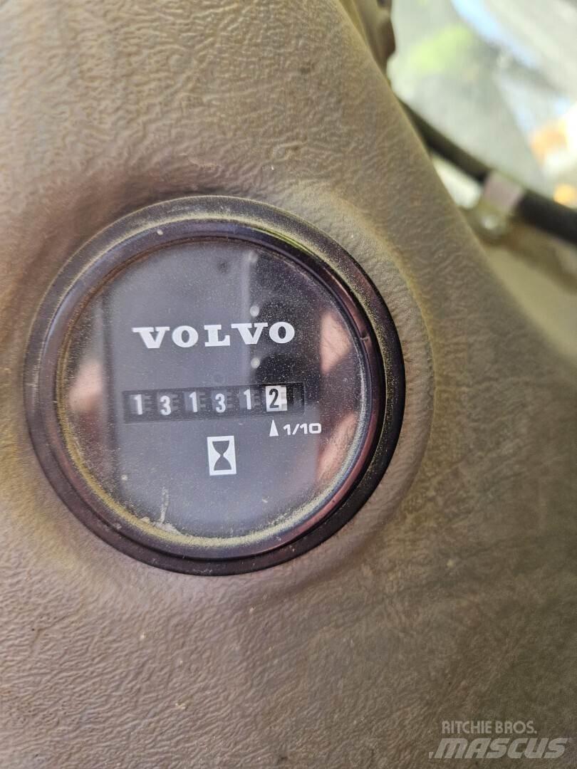 Volvo EC 380 EL Pásové rýpadlá