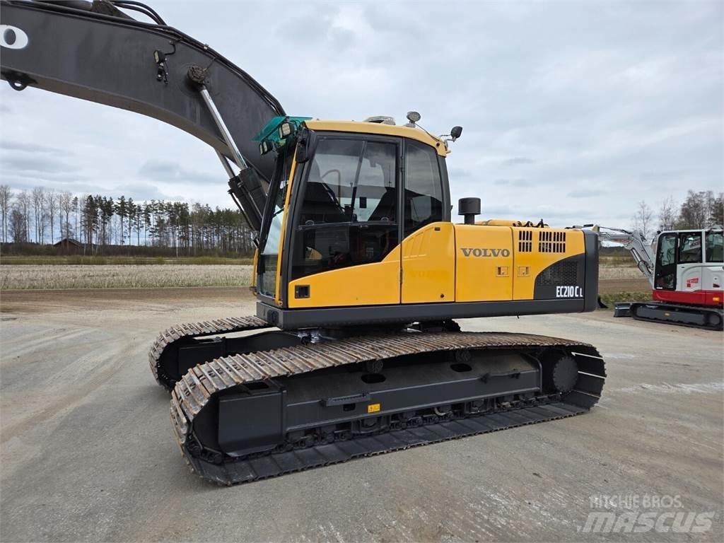 Volvo EC210CL Pásové rýpadlá