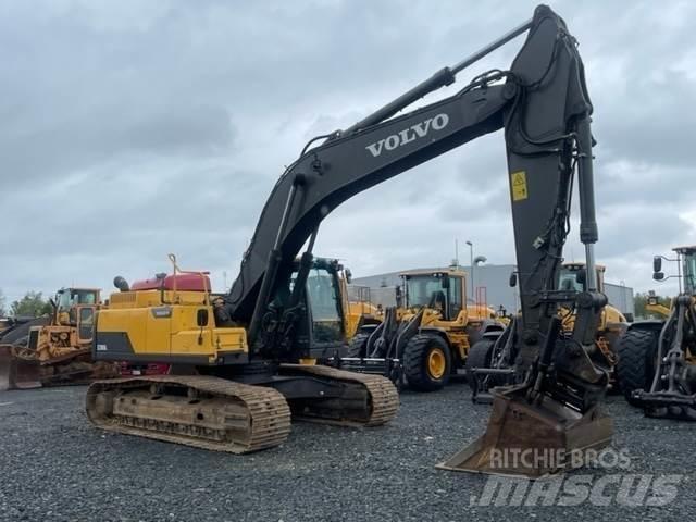 Volvo EC300DL Pásové rýpadlá