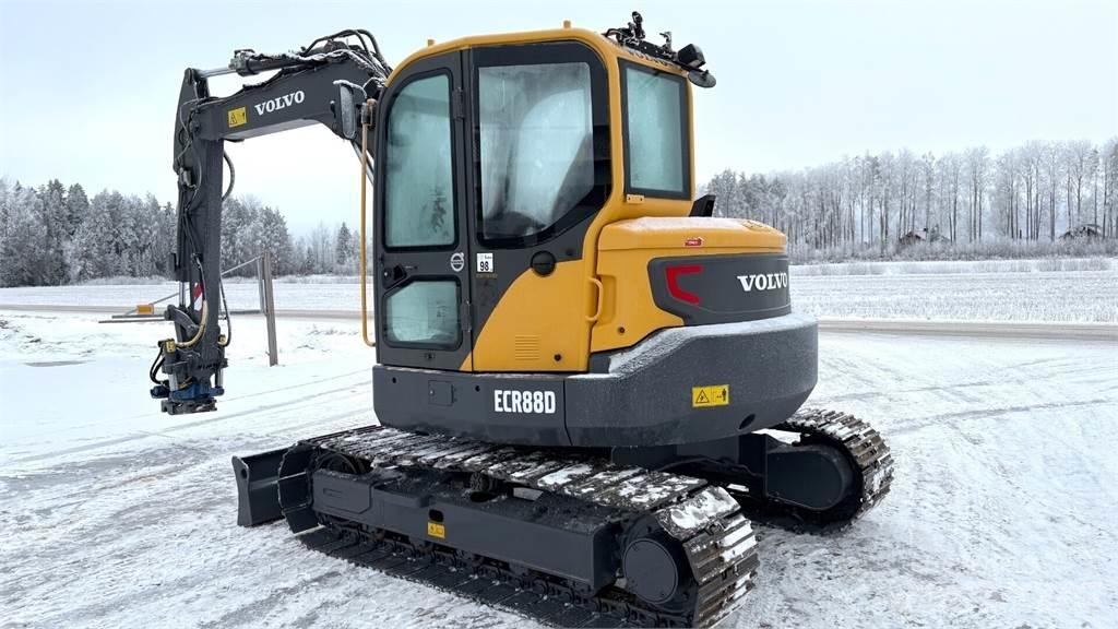 Volvo ECR88D Midi rýpadlá 7 t - 12 t