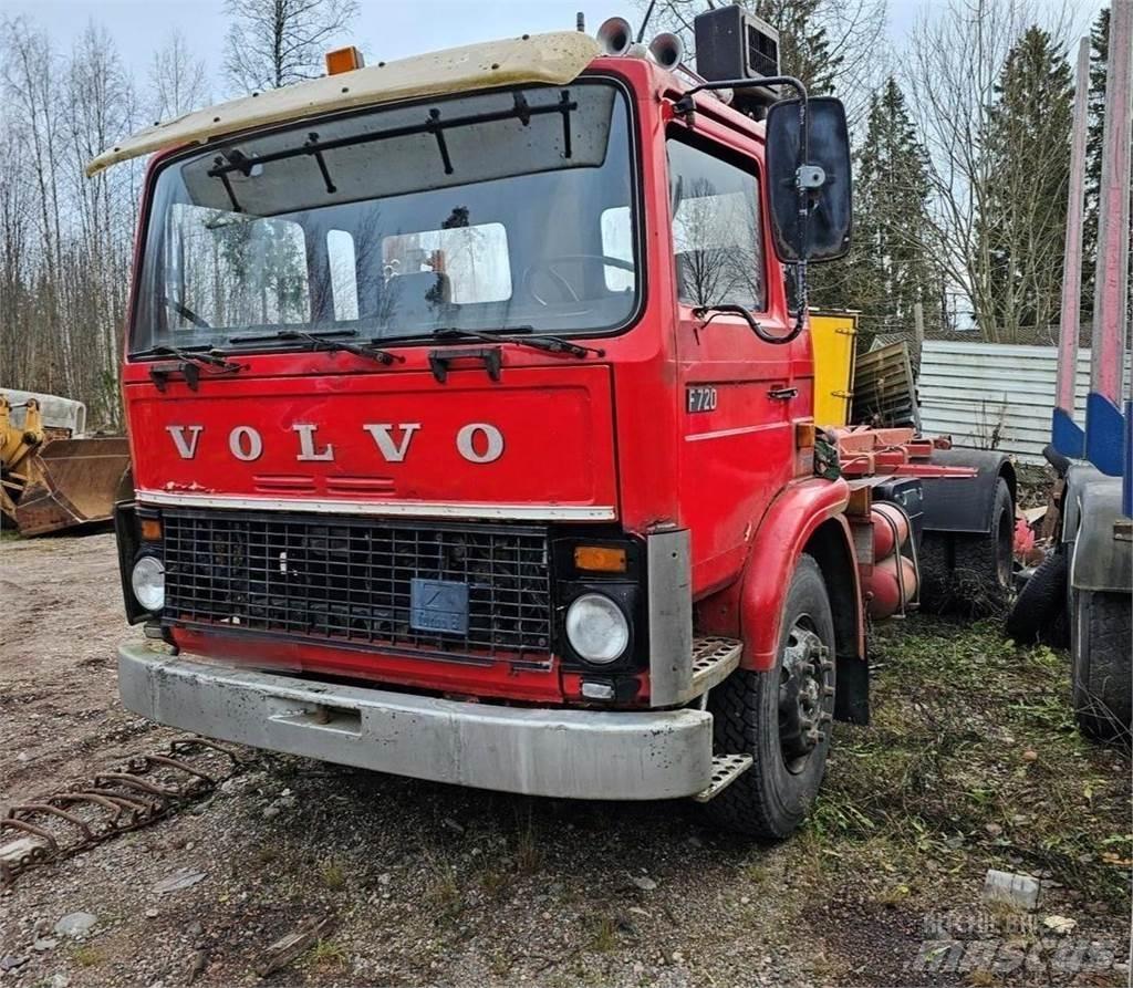 Volvo F720 Hákový nosič kontajnerov