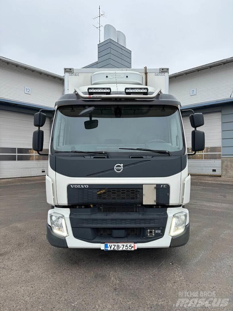 Volvo FE320 4x2 Skriňová nadstavba