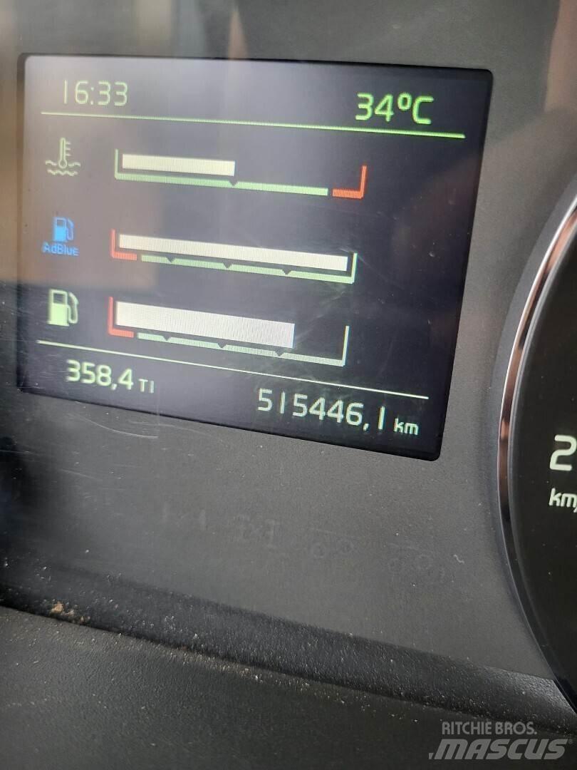 Volvo FH16 Vozne na drevnú štiepku
