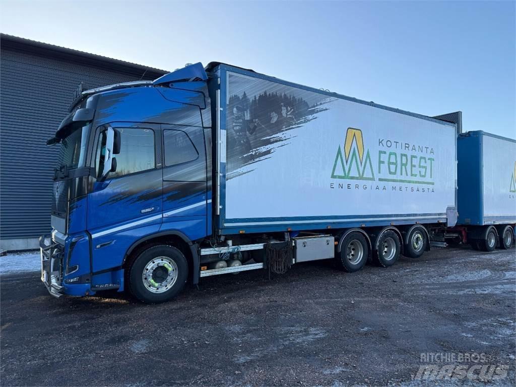 Volvo fh16 Vozne na drevnú štiepku