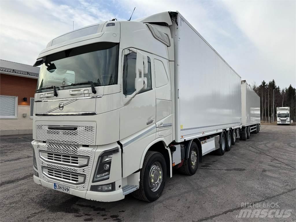 Volvo FH16 Vozne na drevnú štiepku