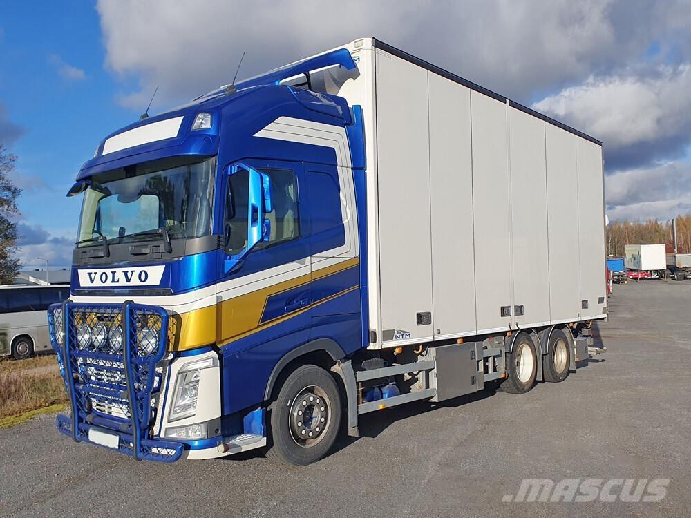 Volvo FH16 6x2 -17 Skriňová nadstavba