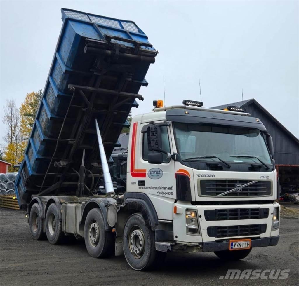Volvo FM12 8X4 Hákový nosič kontajnerov