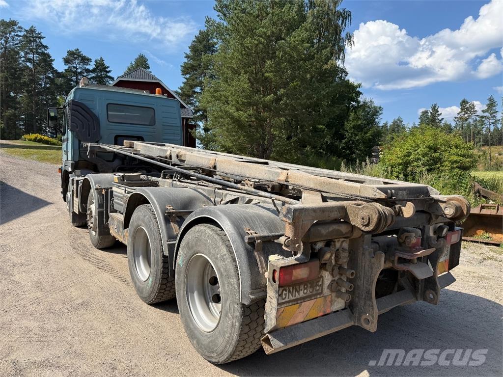 Volvo FM480 8x4 Hákový nosič kontajnerov