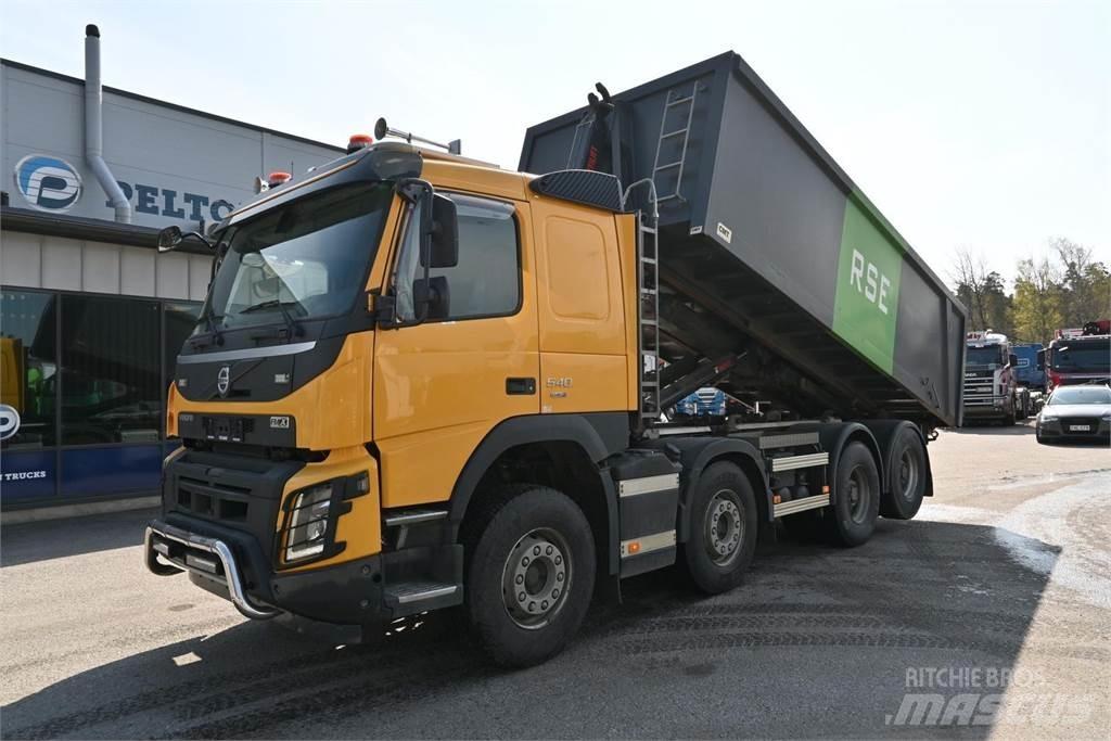 Volvo FMX540 8x4 Hákový nosič kontajnerov