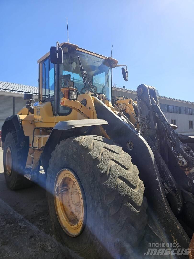 Volvo L 120G Kolesové nakladače