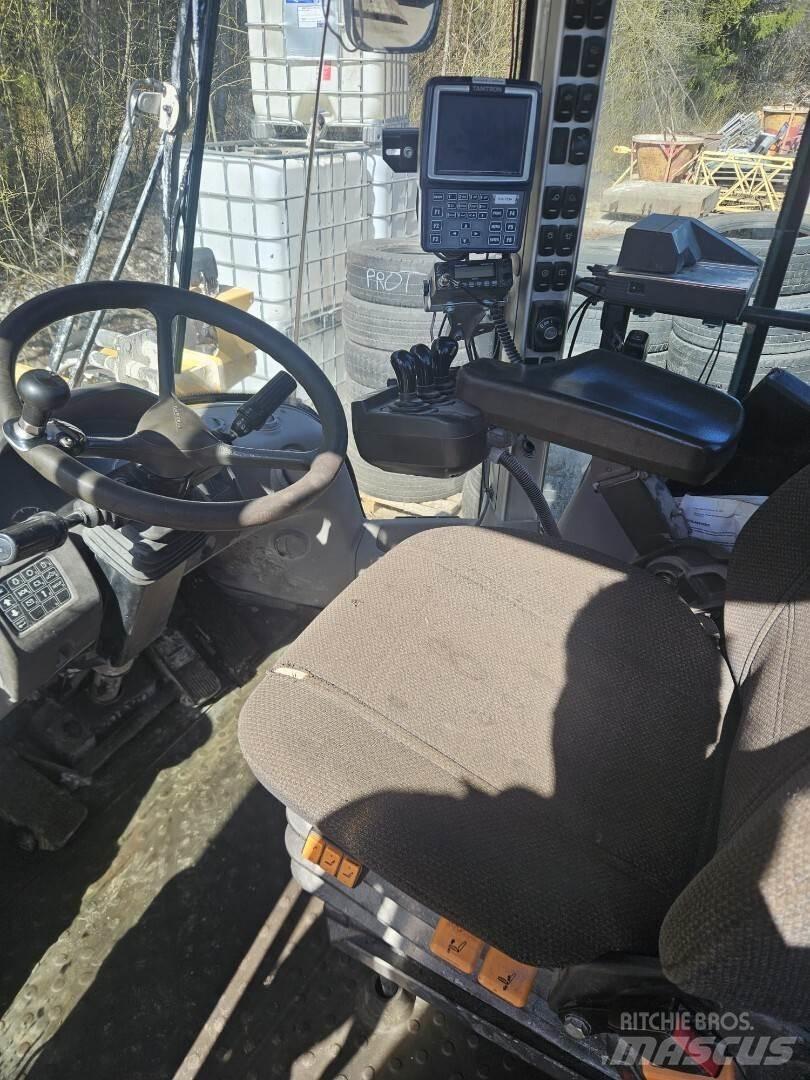Volvo L 120G Kolesové nakladače