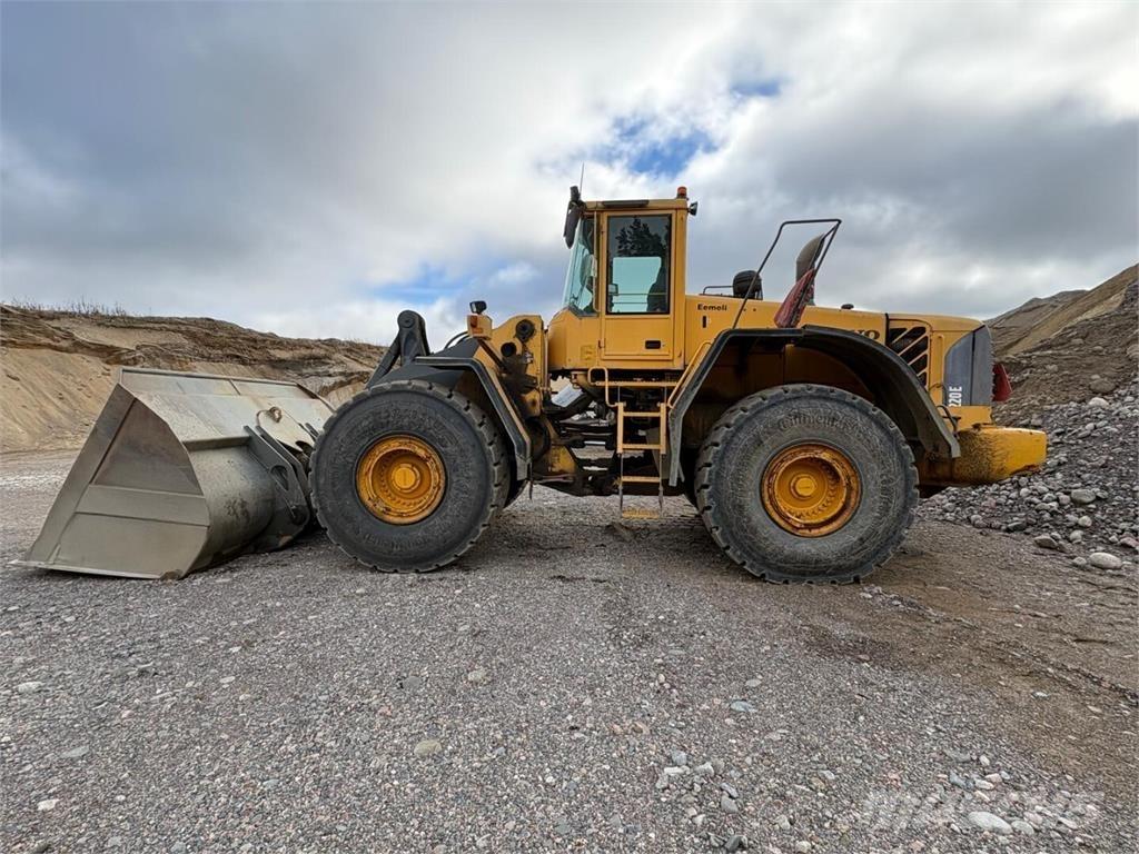 Volvo L 220 E Kolesové nakladače