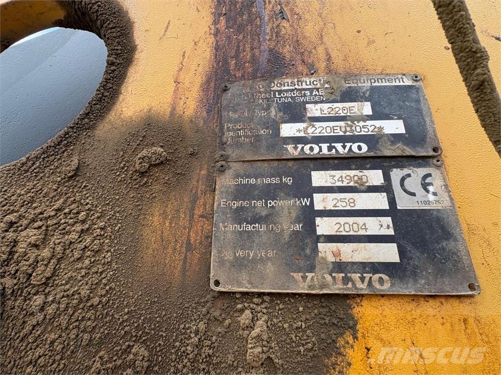 Volvo L 220 E Kolesové nakladače