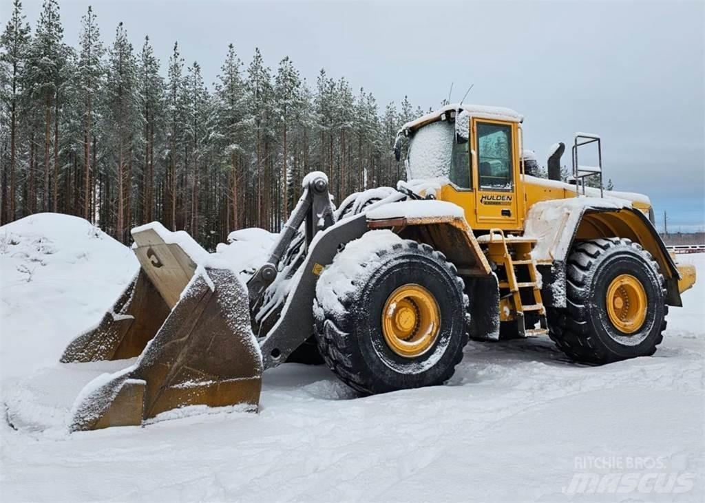 Volvo L220E Kolesové nakladače