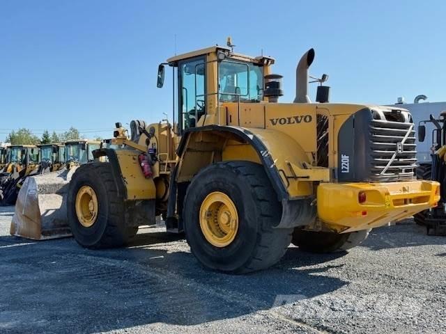 Volvo L220F Kolesové nakladače