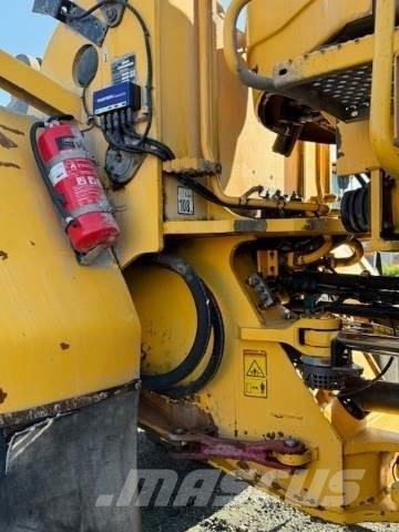 Volvo L220F Kolesové nakladače