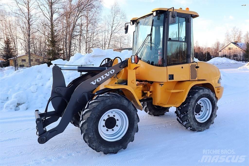 Volvo L30B Pro Kolesové nakladače