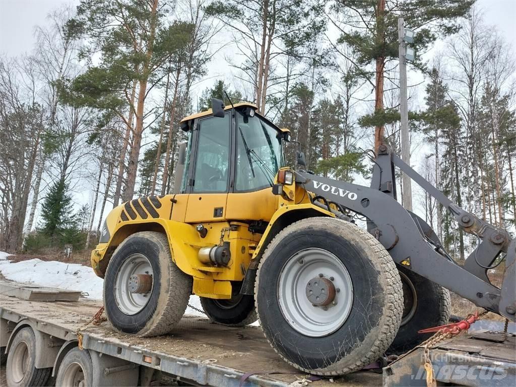 Volvo L40 Kolesové nakladače