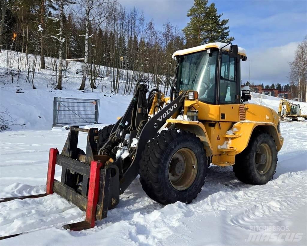 Volvo L40B Kolesové nakladače