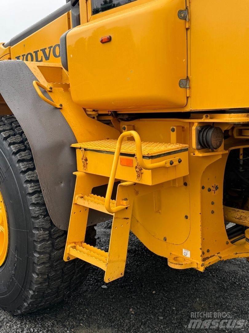 Volvo L60E Kolesové nakladače