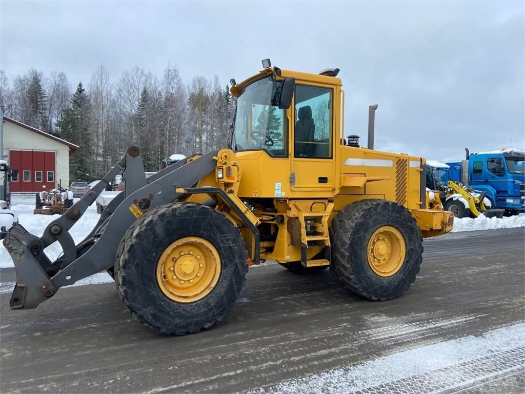 Volvo L70D Kolesové nakladače