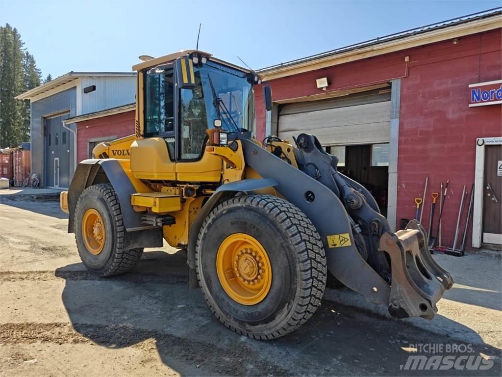 Volvo L70F Kolesové nakladače