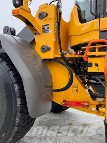 Volvo L90H LB Kolesové nakladače