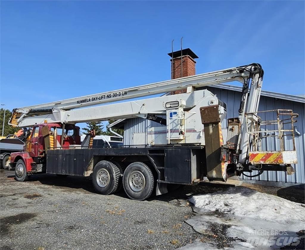 Volvo N7 6x2 Autožeriavy, hydraulické ruky