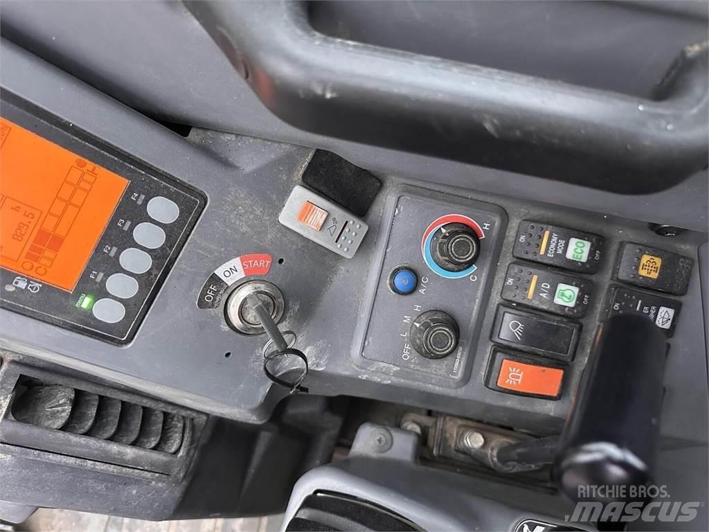 Yanmar SV100 Pásové rýpadlá
