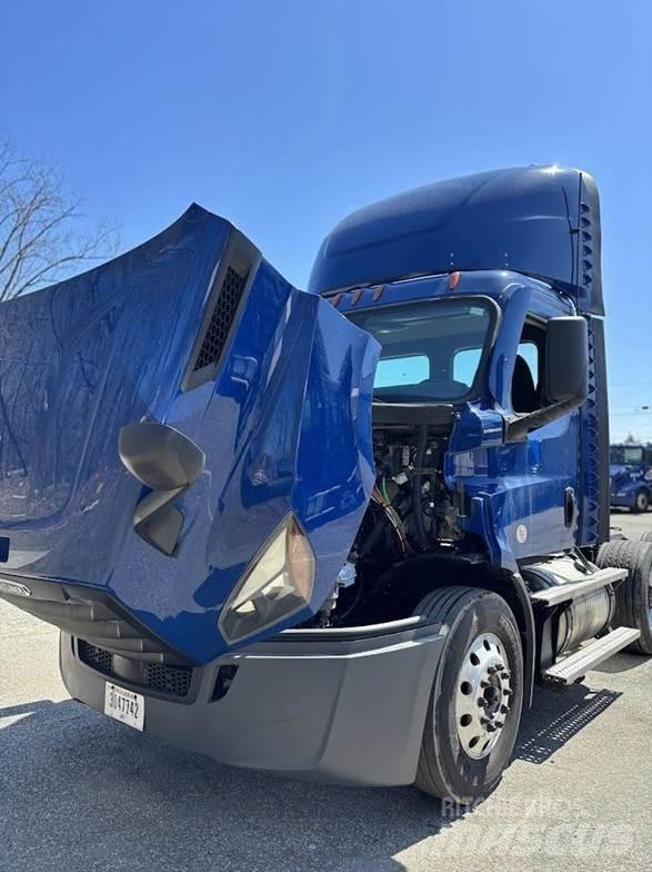 Freightliner CASCADIA 116 Ťahače