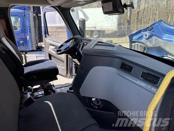 Freightliner CASCADIA 116 Ťahače