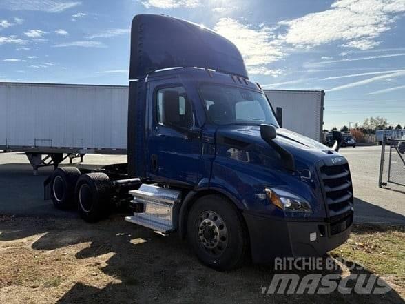 Freightliner CASCADIA 116 Ťahače