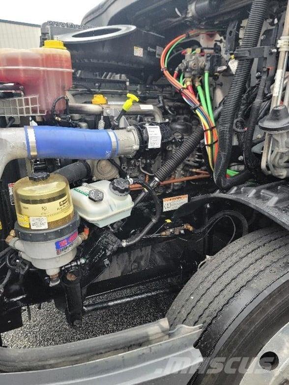 Freightliner CASCADIA 116 Ťahače