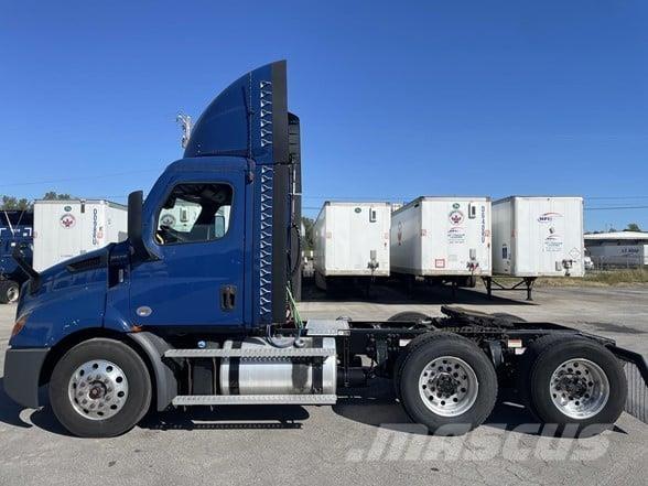 Freightliner CASCADIA 116 Ťahače