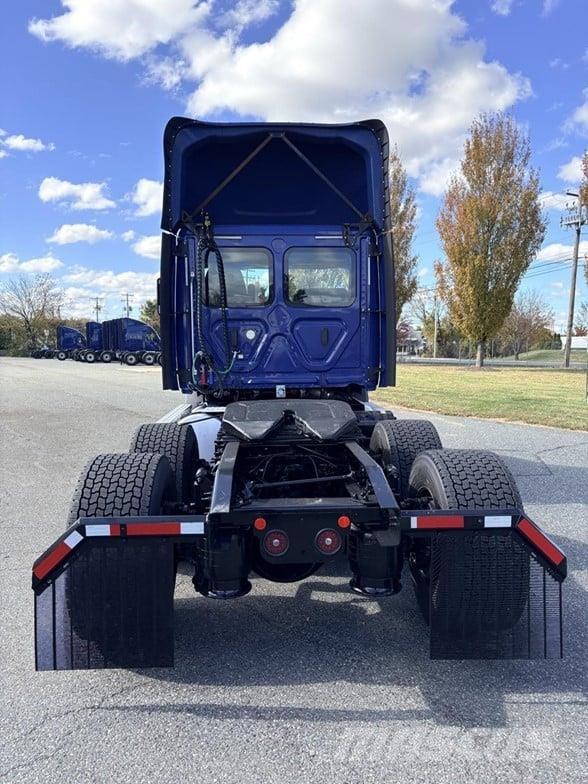 Freightliner CASCADIA 116 Ťahače