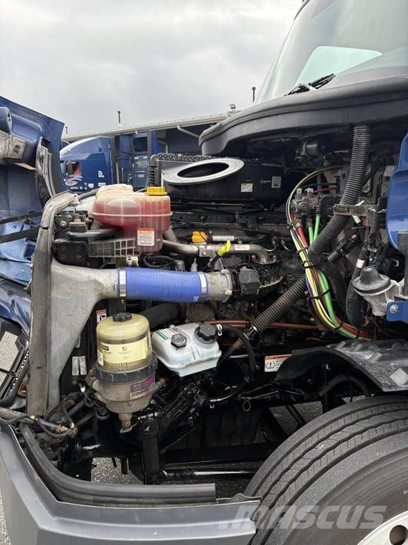 Freightliner CASCADIA 126 Ťahače