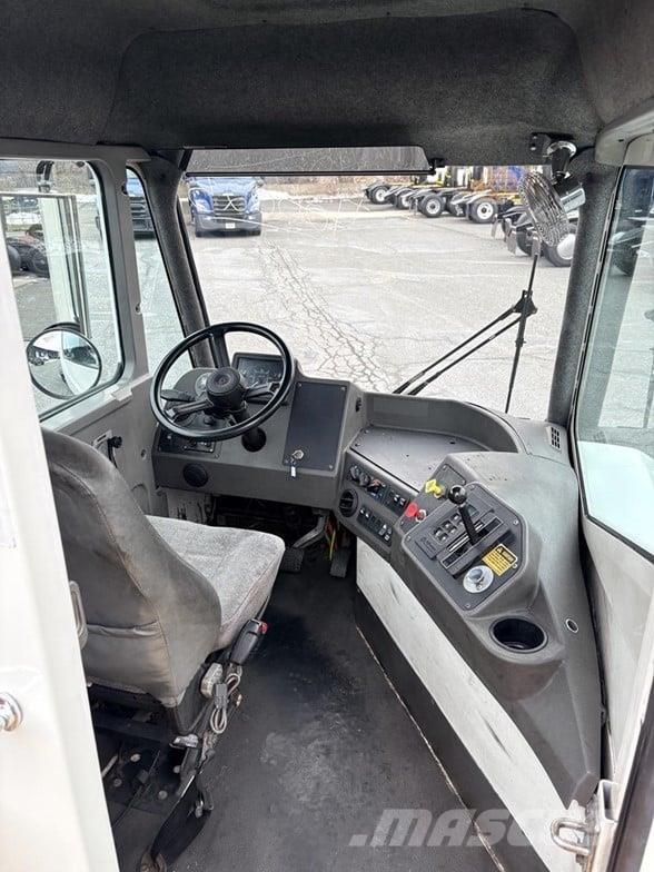 Kalmar OTTAWA 4X2 OFF-ROAD Terminálový ťahač