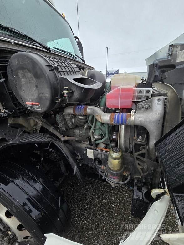 Volvo VNR64T300 Ťahače