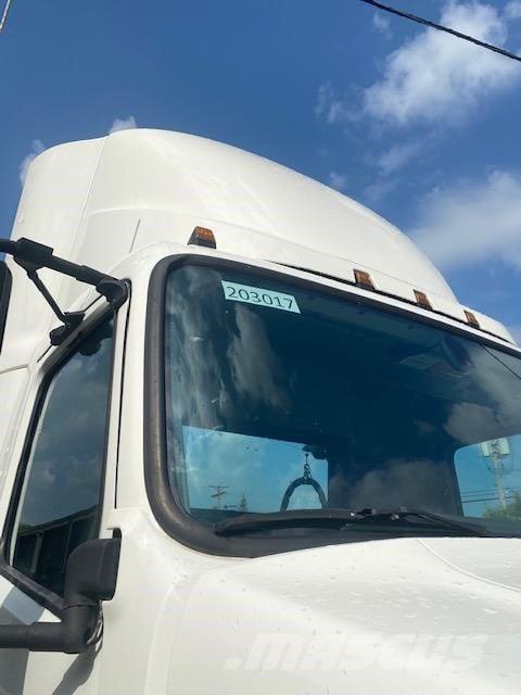 Volvo VNR64T300 Ťahače
