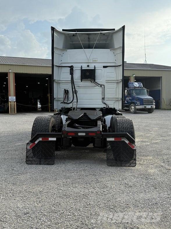 Volvo VNR64T640 Ťahače