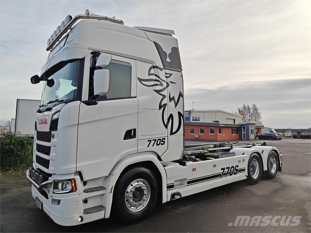 Scania S770 Hákový nosič kontajnerov