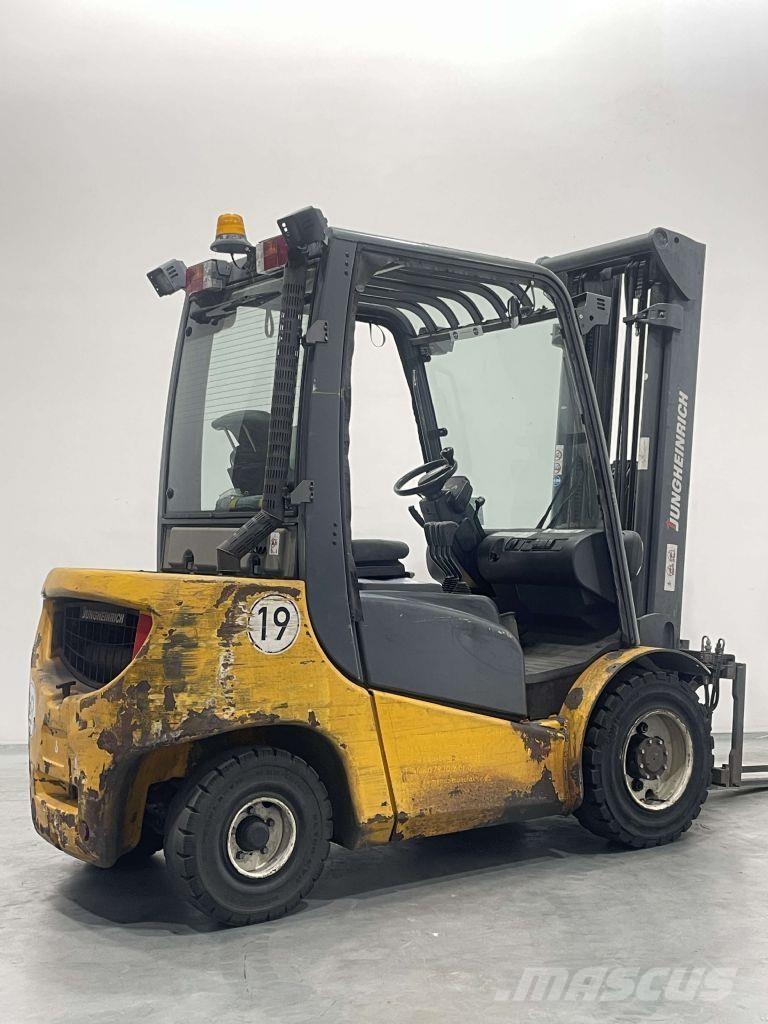 Jungheinrich DFG 430 Dieselové vozíky