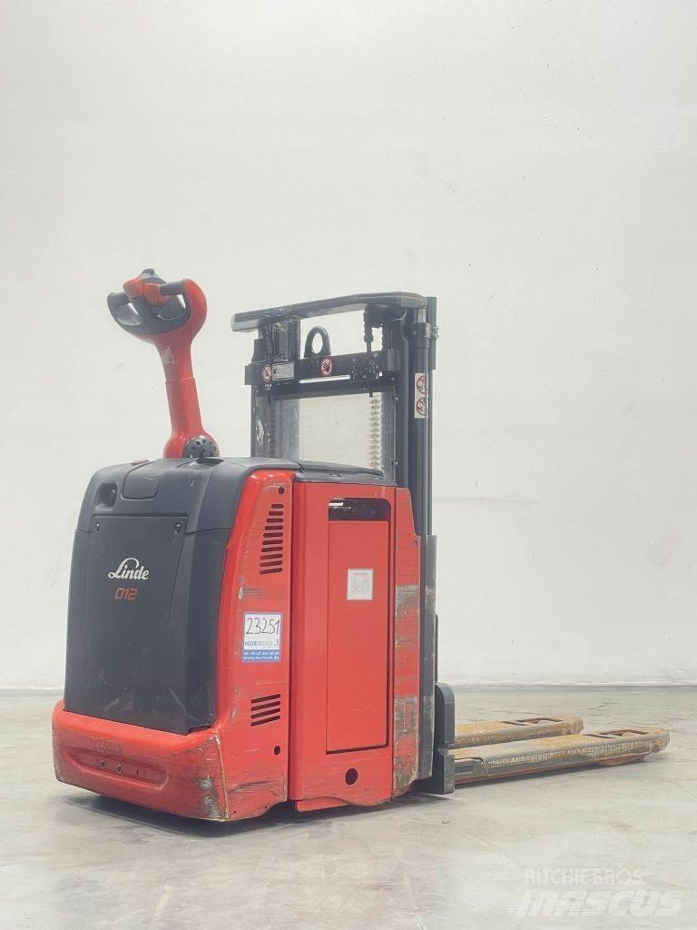 Linde D12-133 Ručne vedené vysokozdvižné vozíky