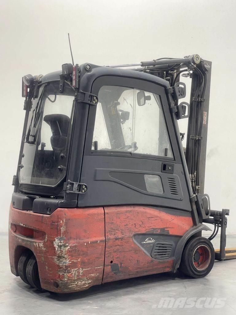 Linde E18-386 Akumulátorové vozíky