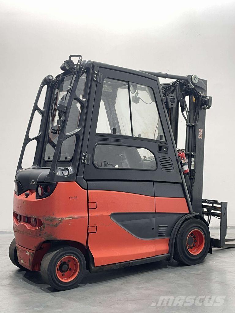 Linde E30H-01/600-387 Akumulátorové vozíky