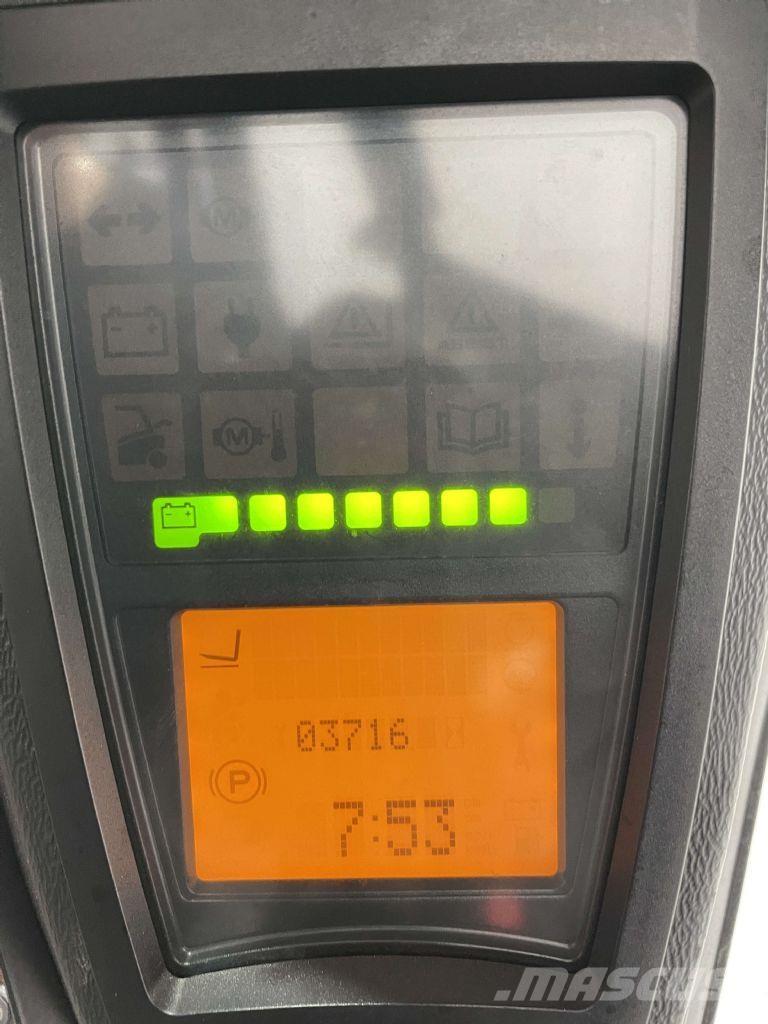 Linde E80-01-1279 Akumulátorové vozíky