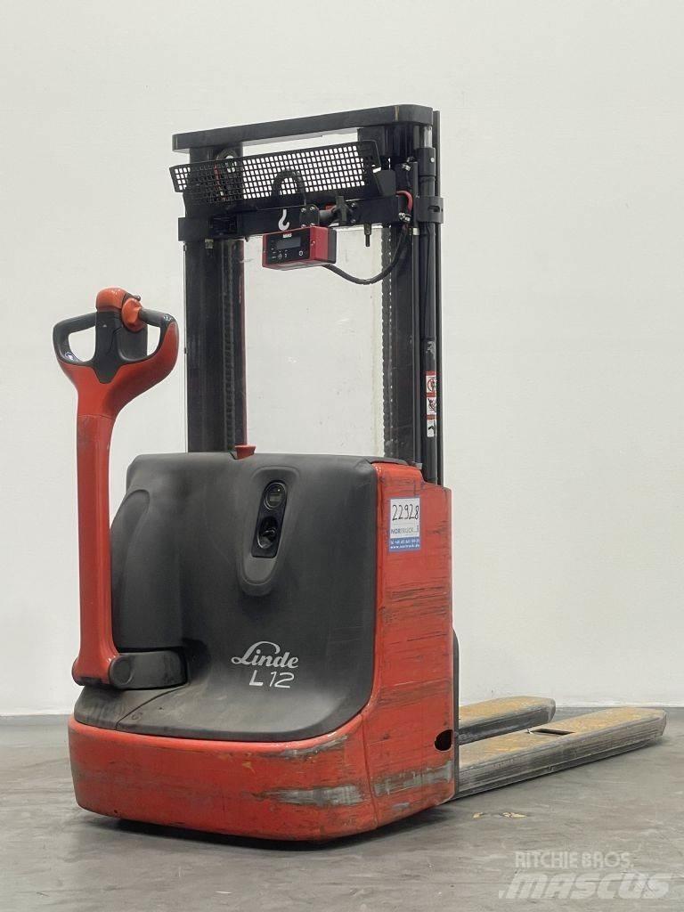 Linde L12 Ručne vedené vysokozdvižné vozíky