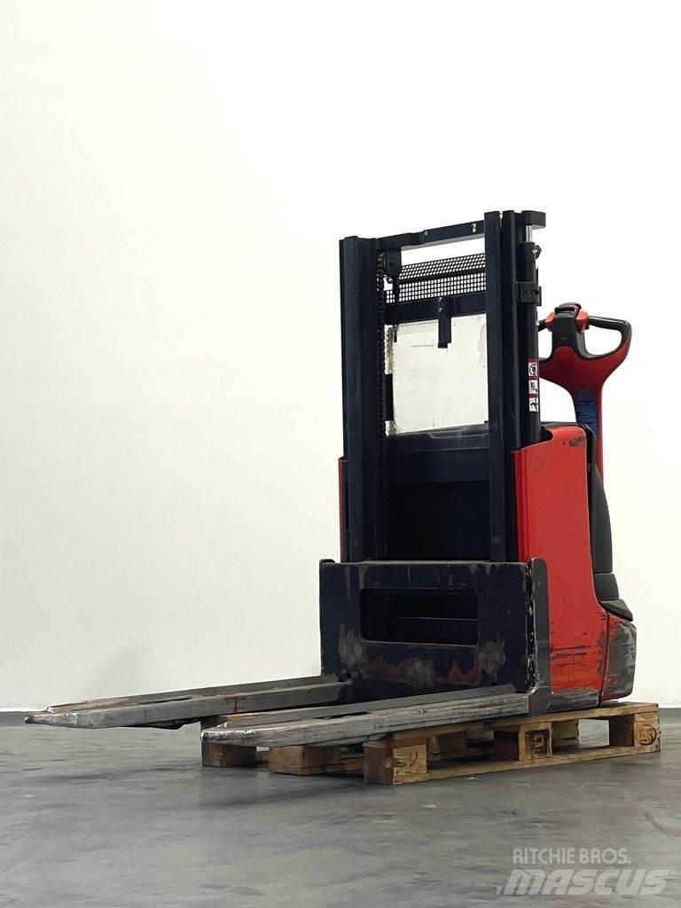 Linde L12-1172 Ručne vedené vysokozdvižné vozíky